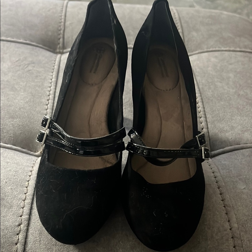 Giani Bernini Black Heels with Strap